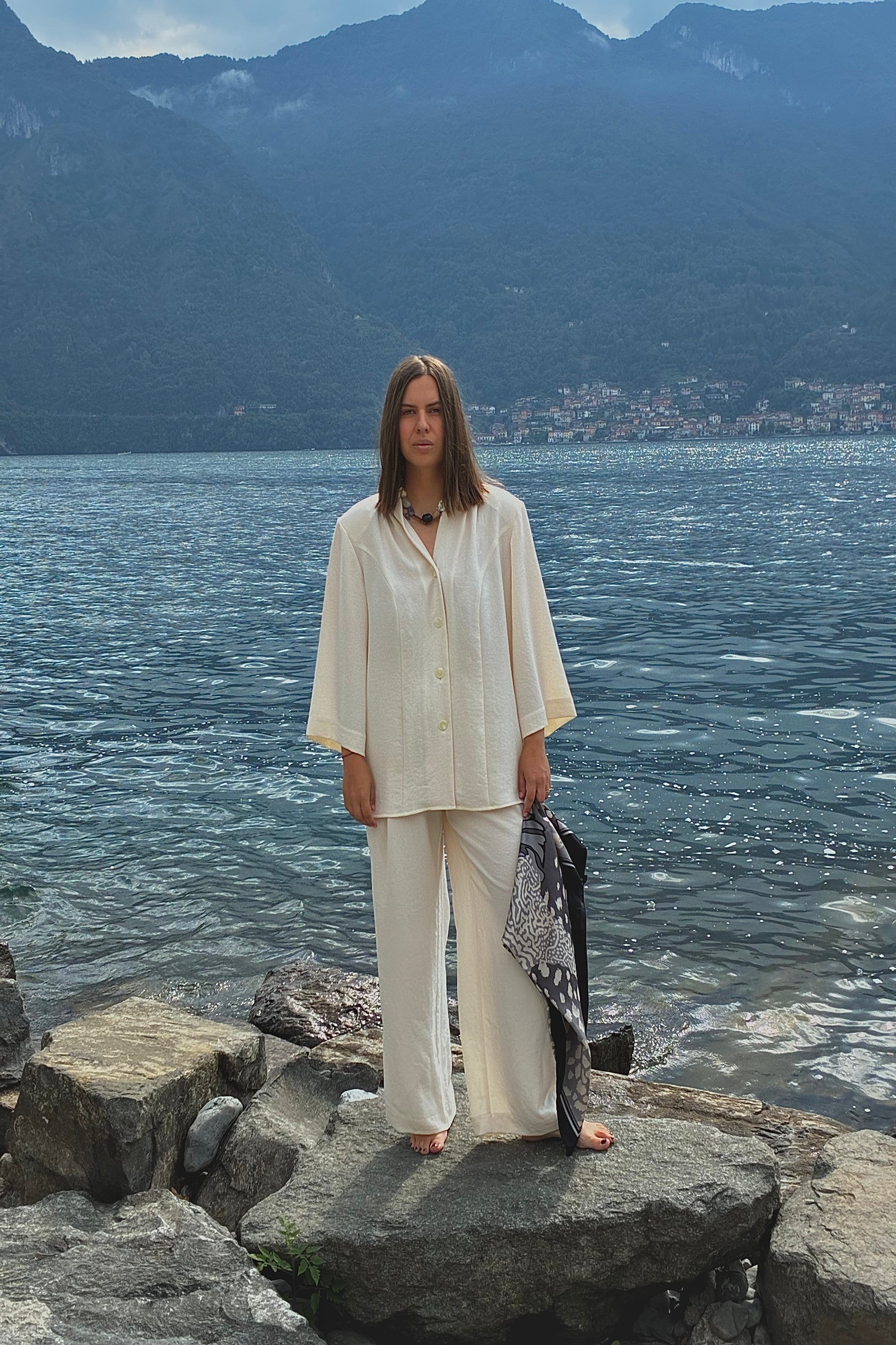 Kostiumas "pearly-pearl", oversized