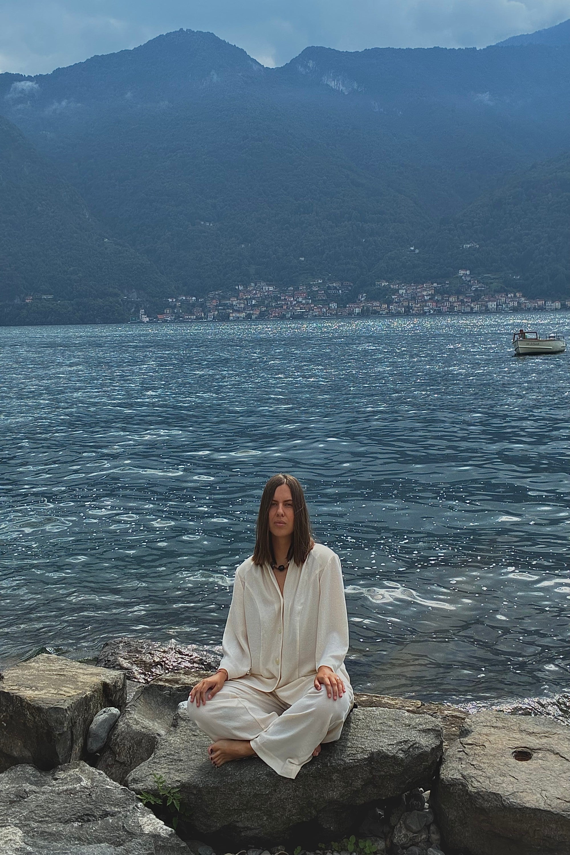 Kostiumas "pearly-pearl", oversized