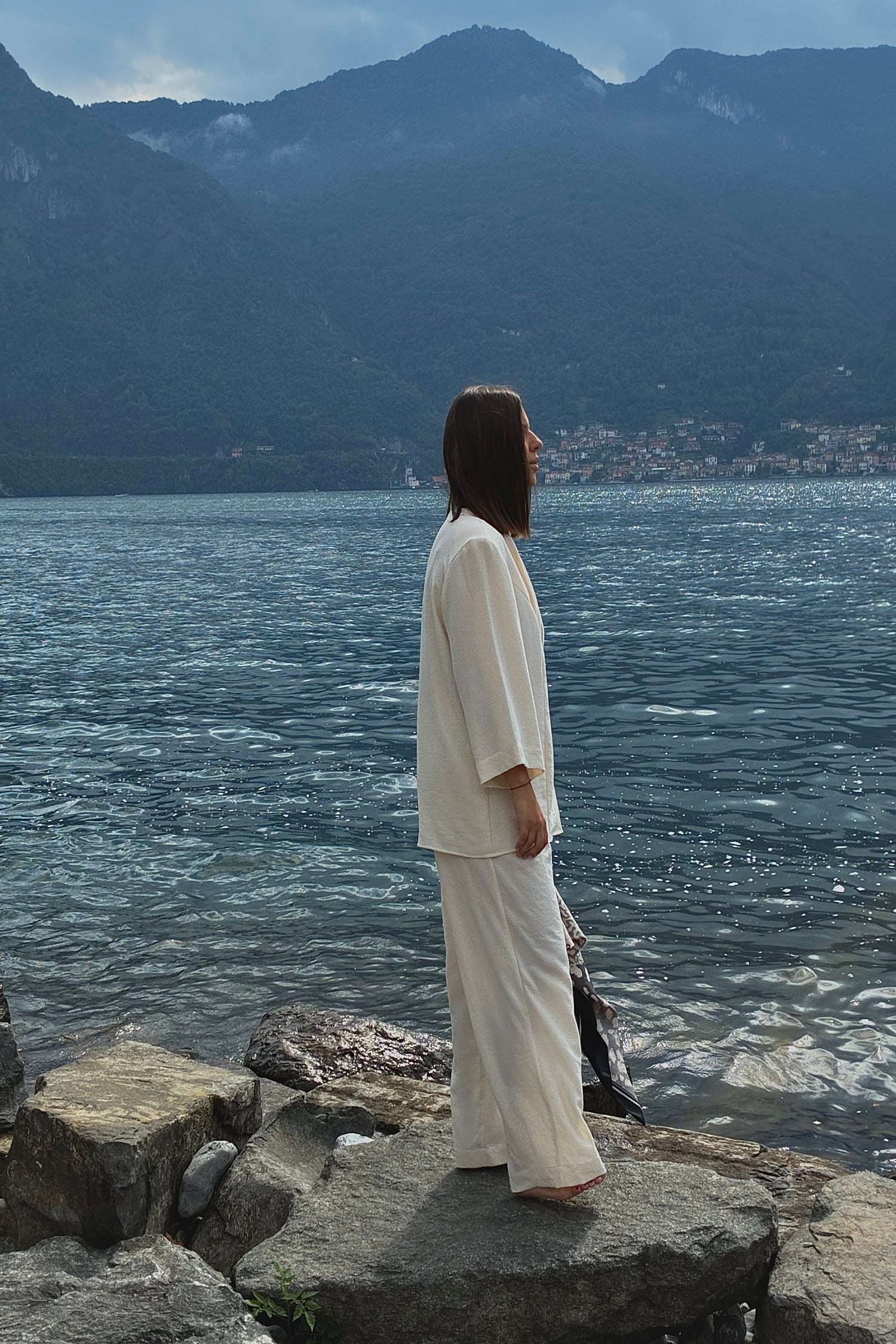 Kostiumas &quot;pearly-pearl&quot;, oversized