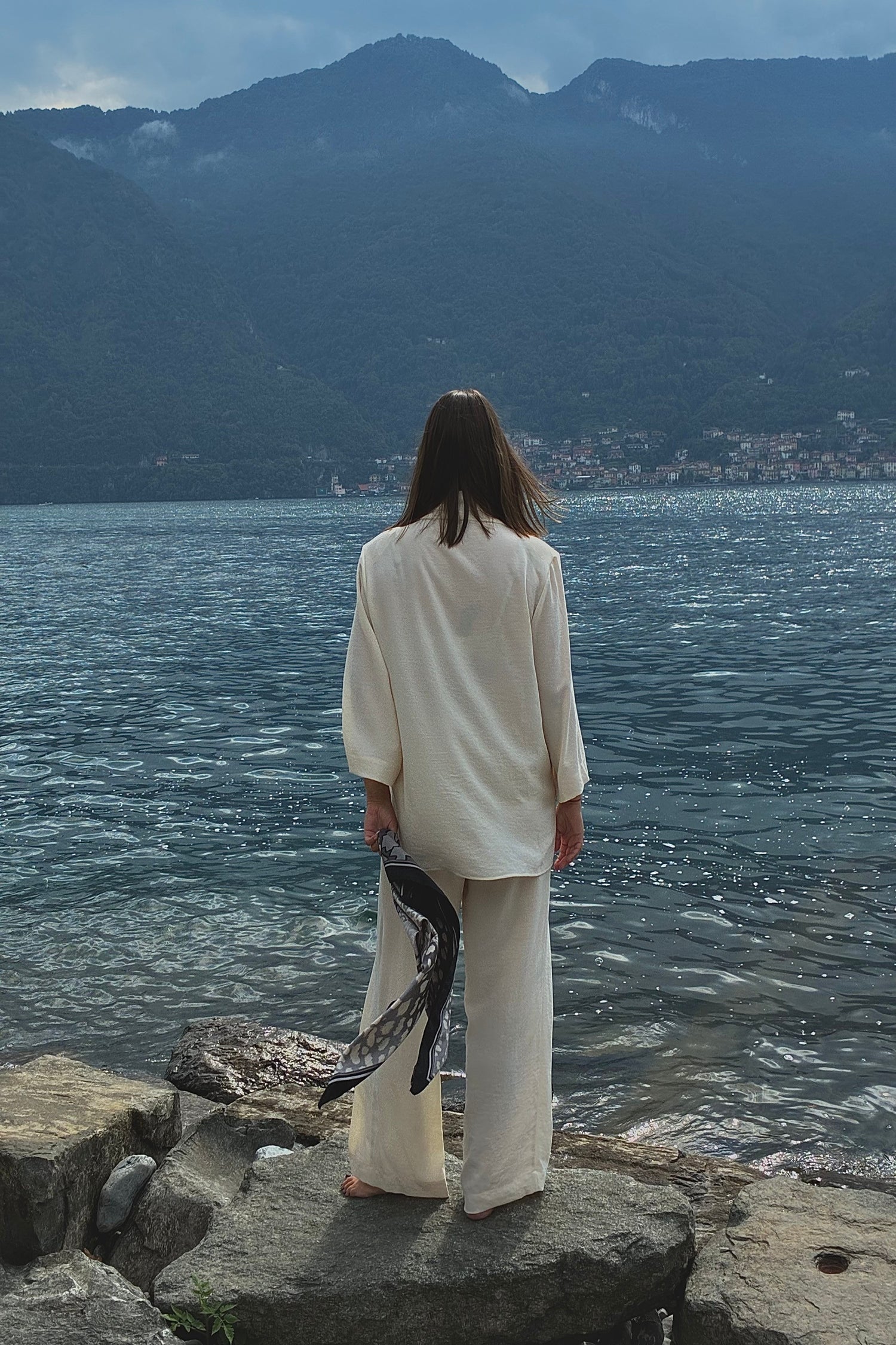 Kostiumas &quot;pearly-pearl&quot;, oversized